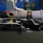 Guia completo para a troca de óleo: quando e como fazer?