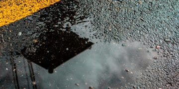 Vazamento embaixo do carro: como saber de onde vem