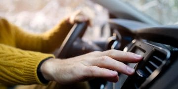 Por que o ar-condicionado parou de gelar de repente? Entenda as causas e soluções