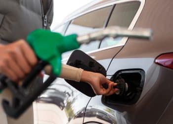 Como Economizar Combustível no Trânsito: Dicas Práticas e Eficazes