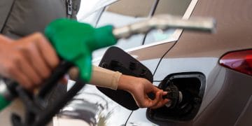 Por que o carro consome muito combustível? Descubra as causas e soluções