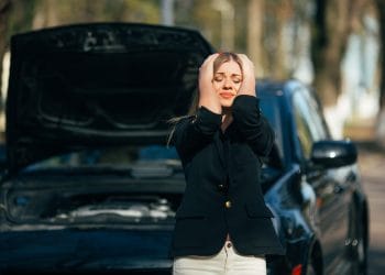 Por Que Seu Carro Está Morrendo em Marcha Lenta? Causas e Soluções