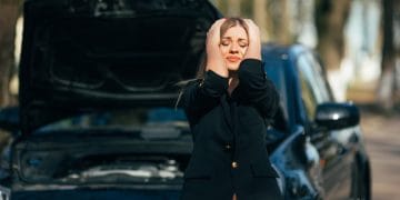 Por Que Seu Carro Está Morrendo em Marcha Lenta? Causas e Soluções