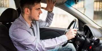 Por que meu carro está perdendo potência em subidas? Descubra as causas e soluções!