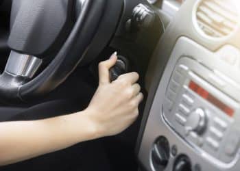 Barulho ao Ligar o Carro: Causas e Soluções