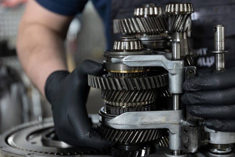 Como Funciona o Sistema de Transmissão: Entenda Tudo Aqui