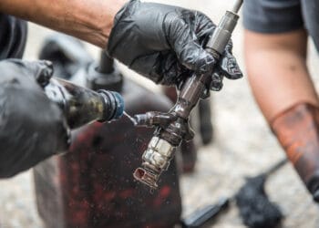 Como Fazer a Limpeza do Sistema de Injeção Eletrônica