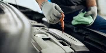 Como Saber se o Carro Precisa de Troca de Óleo de Motor