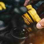Como Saber se o Carro Precisa de Troca de Fluido de Freio