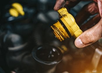 Como Saber se o Carro Precisa de Troca de Fluido de Freio