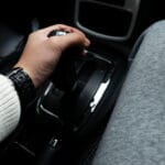 O Que Pode Estar Causando Marchas Duras no Câmbio