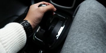 O Que Pode Estar Causando Marchas Duras no Câmbio