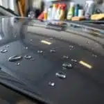 Como cuidar da pintura do carro e evitar manchas permanentes