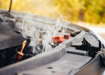 Superaquecimento do motor: sinais de alerta e primeiros socorros