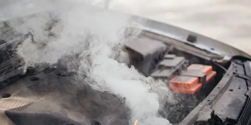 O que acontece se dirigir com o motor fervendo?