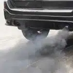Motor diesel fumegando: causas e riscos à saúde