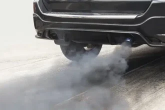 Motor diesel fumegando: causas e riscos à saúde