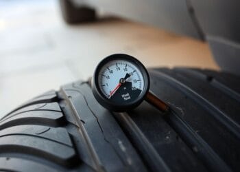 Dicas para manter a pressão ideal dos pneus