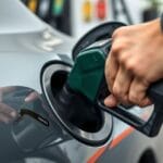 Gasolina ruim: saiba detectar e proteger o motor do seu carro