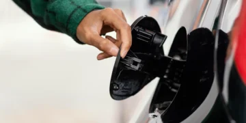 5 Dicas para Tornar Seu Carro Mais Econômico: Ações Simples Que Fazem Diferença no Bolso e na Performance