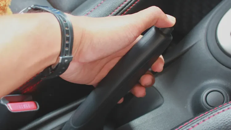 Freio de mão frouxo