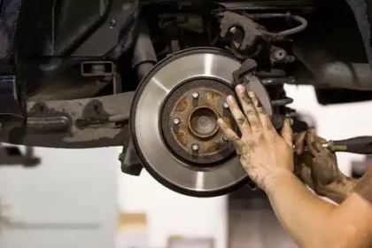 Freio travando: causas comuns e riscos &agrave; dire&ccedil;&atilde;o