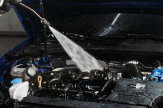 Lavagem de Motor: Guia completo de como lavar motor do carro com segurança