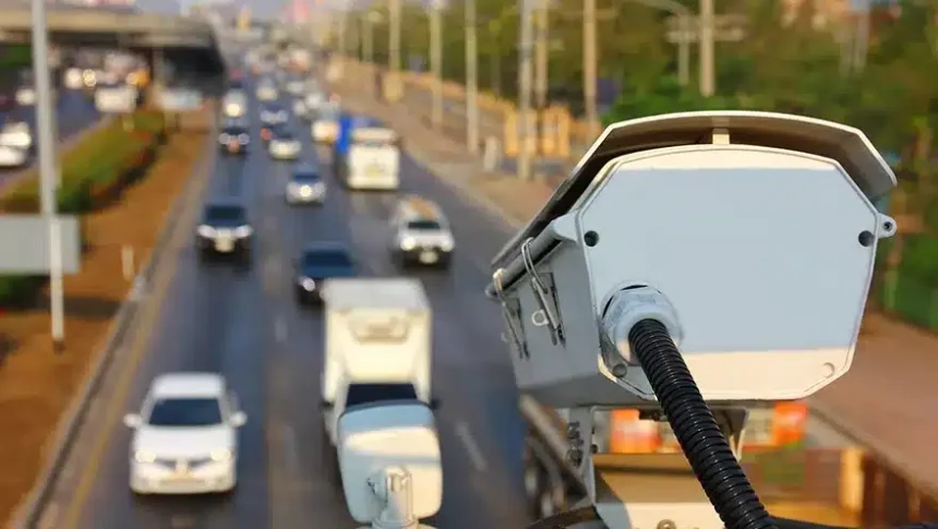 Limite de tolerância no radar: entenda quando passar um pouco vira multa segundo o Contran