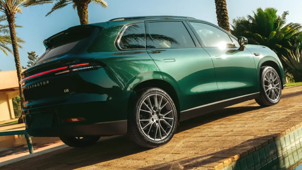 Salão do Automóvel: Stellantis anuncia Ram Dakota e estreia da Leapmotor