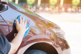 Cera ou Selante? Descubra Qual o Melhor para o Brilho e Proteção da Pintura do Seu Carro!