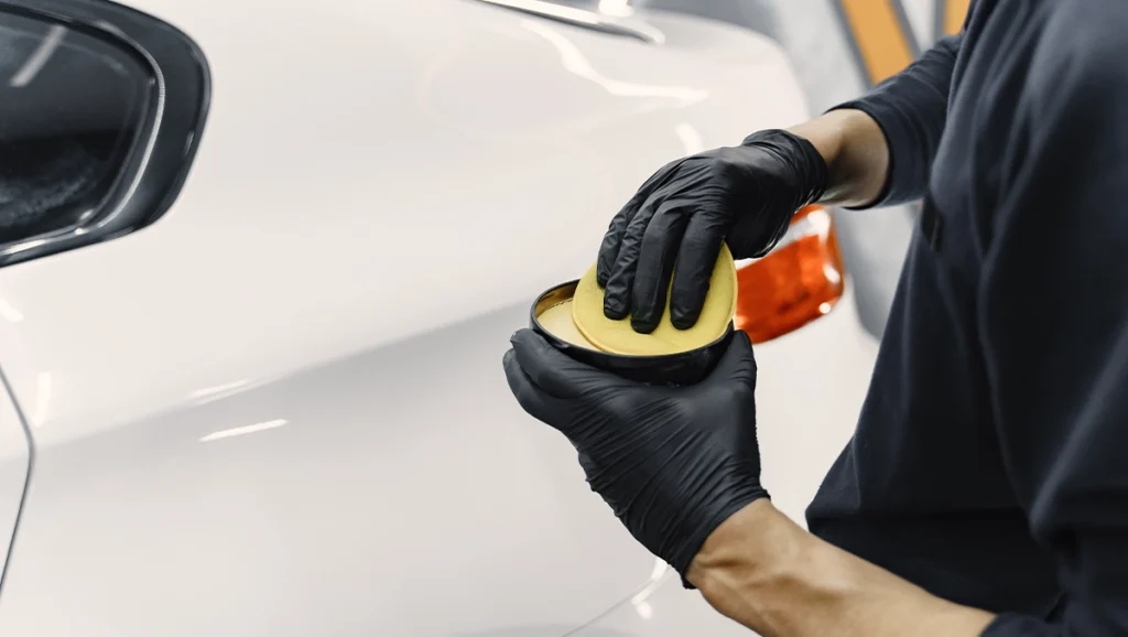 Cera ou Selante? Descubra Qual o Melhor para o Brilho e Proteção da Pintura do Seu Carro! 2 Cera ou Selante? Descubra Qual o Melhor para o Brilho e Proteção da Pintura do Seu Carro!