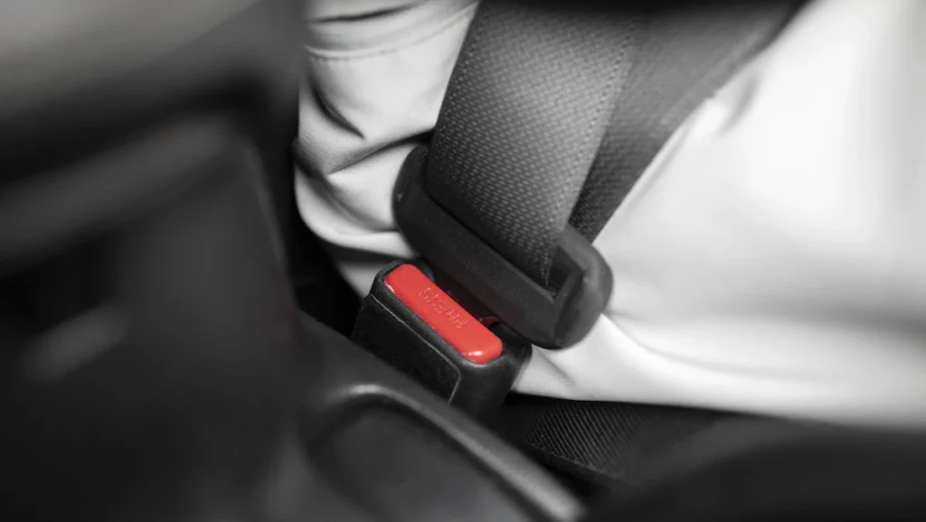 Airbags, cinto de segurança e proteção real