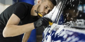 Estética Automotiva Brasil: da lavagem ao laboratório — a história, a ciência e os bastidores do mercado que valoriza o brilho