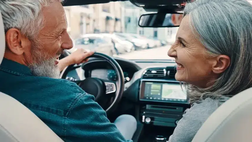 Idosos não precisam pagar pedágios? Tudo sobre a lei, projetos no Congresso e as multas previstas