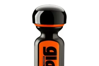 aplicação do Ultra Glaco Fusso 70ml repelente de água de chuva Soft99 no para‑brisa do carro