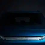 Mercado Chinês: BYD perde o topo para SAIC, enfrenta queda de 32,6% no lucro e ações em baixa!