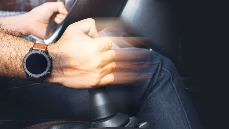 Marcha ré falhando: principais causas e soluções rápidas para resolver o problema no seu carro 1 ( Designi / BLKstudio )