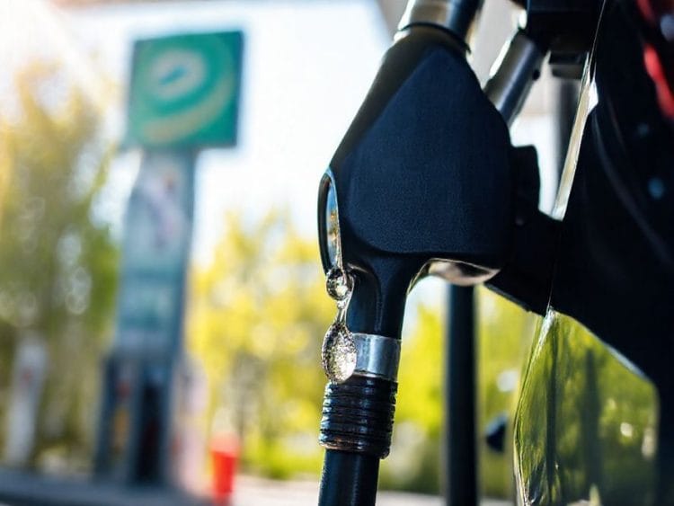 Gasolina aditivada: mito ou investimento inteligente?