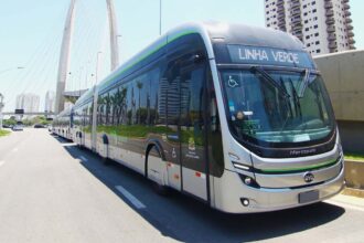 BYD Ônibus Elétrico: 600 Chassis no Brasil e 1.000 em SP! A Revolução da Mobilidade Elétrica Chegou!