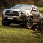 Toyota Hilux SRX: 5 motivos para e contra a picape mais vendida em 2025 — liderança, capacidade off-road e pontos que pesam na hora da compra