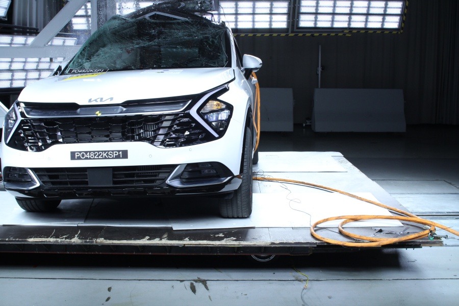 Kia Sportage conquista 5 estrelas no Latin NCAP com 90% para adultos e 98% em assistência, e chega reestilizado às lojas no Brasil 2 5 Estrelas Latin NCAP: Kia Sportage reestilizado redefine segurança automotiva no Brasil.