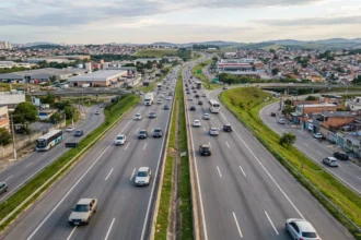 Concessão Fernão Dias: Motiva vence leilão da Fernão Dias (BR-381) com 17,05% de desconto. Contrato de R$ 14,9 bi prevê modernização de 569 km