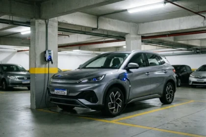 SP aprova lei: Recarga de carro el&eacute;trico em condom&iacute;nios agora &eacute; direito! Veja o que muda.