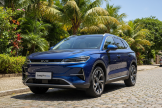 BYD Song Pro 2027 com motor flex em cenário brasileiro