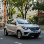 Fiat Mobi Like 2026 estacionado em rua residencial brasileira