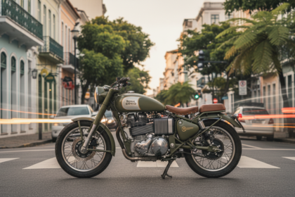 Royal Enfield Flying Flea C6, primeira moto elétrica da marca centenária, em cenário urbano brasileiro