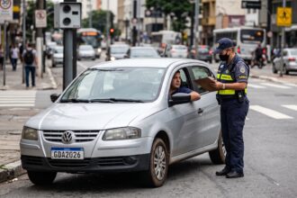 Multa ou Infração? Entenda a Distinção no CTB Brasileiro e Proteja Seu Bolso e Sua CNH!