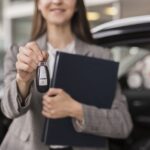 Chave do carro e pasta de documentos: o guia completo de seguro auto