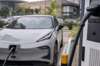 Pontos de recarga gratuitos viram exceção: Volvo cobra R$ 2,90 por kWh e ações grátis têm prazo